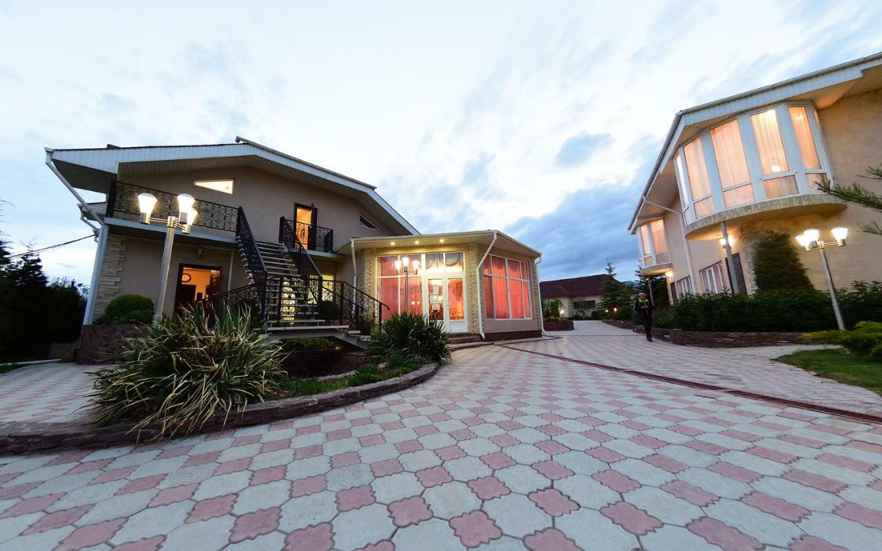 Zlata Inn Tamchy Ngoại thất bức ảnh