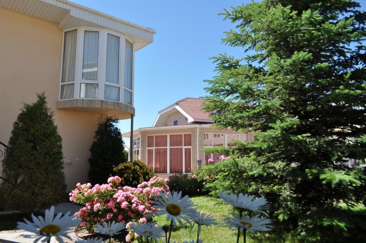 Zlata Inn Tamchy Ngoại thất bức ảnh